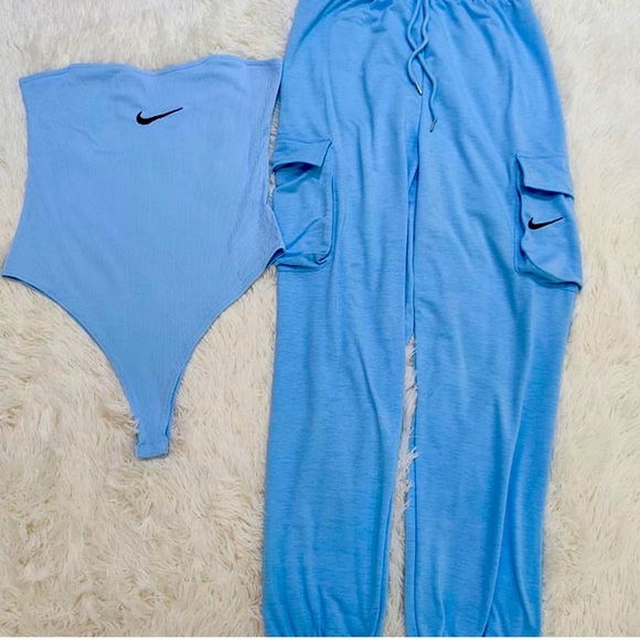 Women’s Nike cute loungewear set - Picture 3 of 7